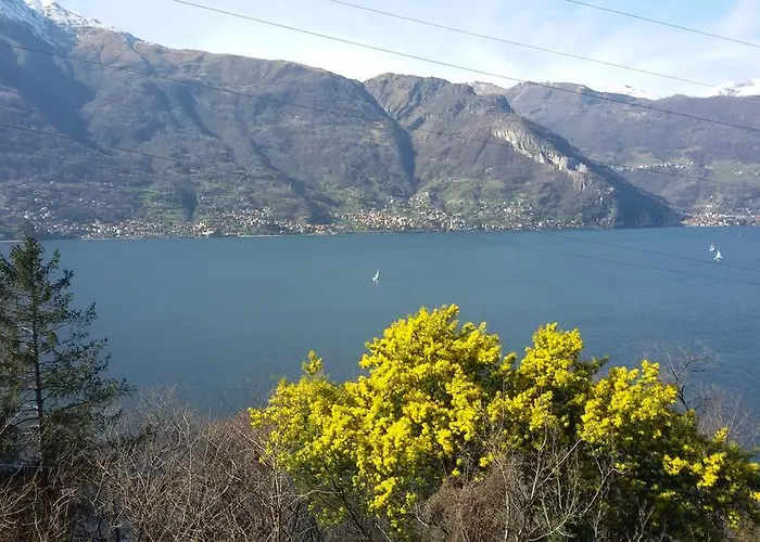 Al Castello Daire Dervio